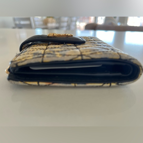 Versace Virtus Quilted Compact Wallet – Black & Yellow Floral w/ Gold Hardware - Picture 12 of 15